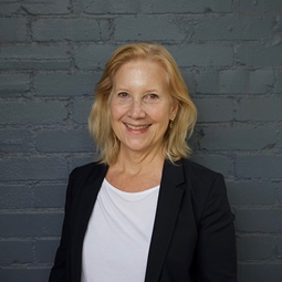 A photograph of a woman.